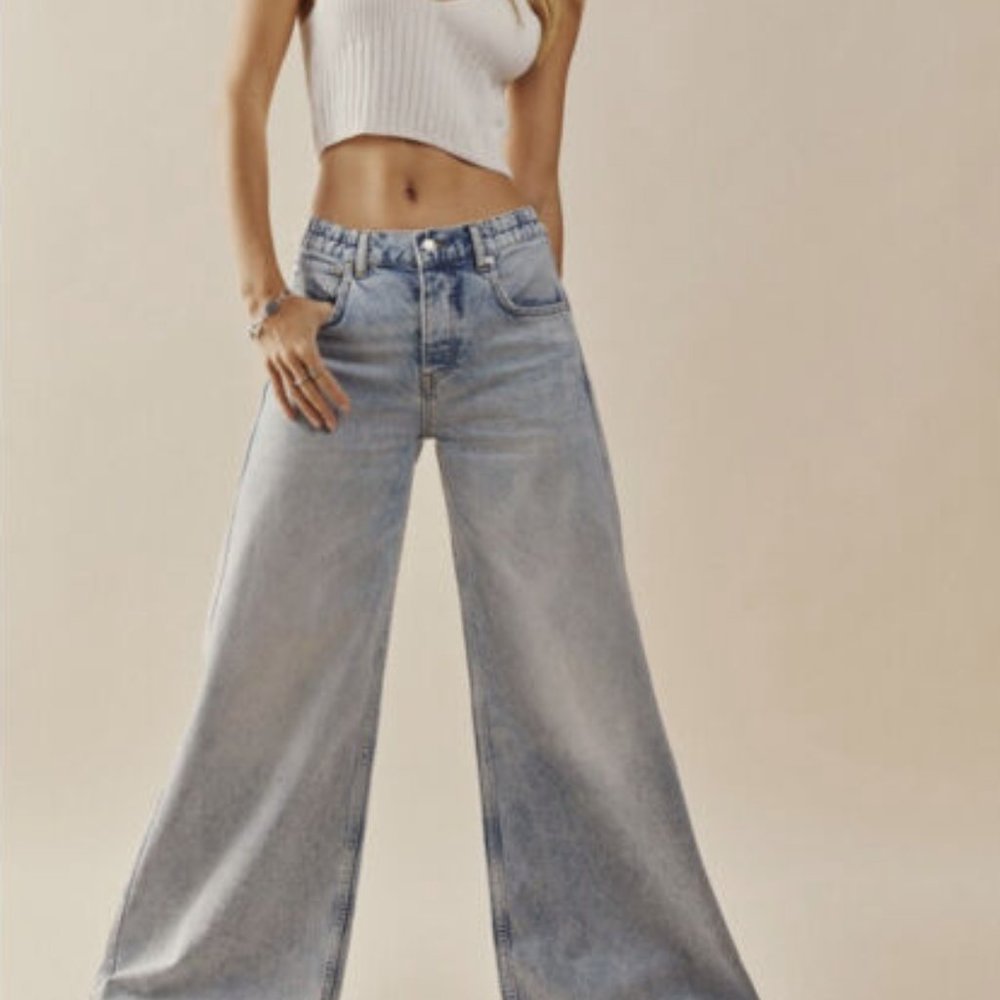 NWOT Free People Lovefool Low Rise Wide Leg Jeans (Size 24 / True Blue)